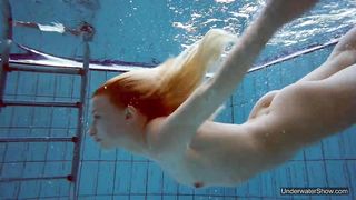 shaved pussy redhead teenager