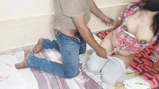 sexy amateur masturbates the