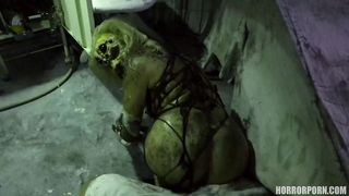 horror porn-doggystyle